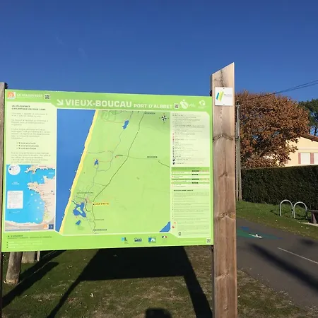 Le Rouge De La Gare * Vieux-Boucau-les-Bains